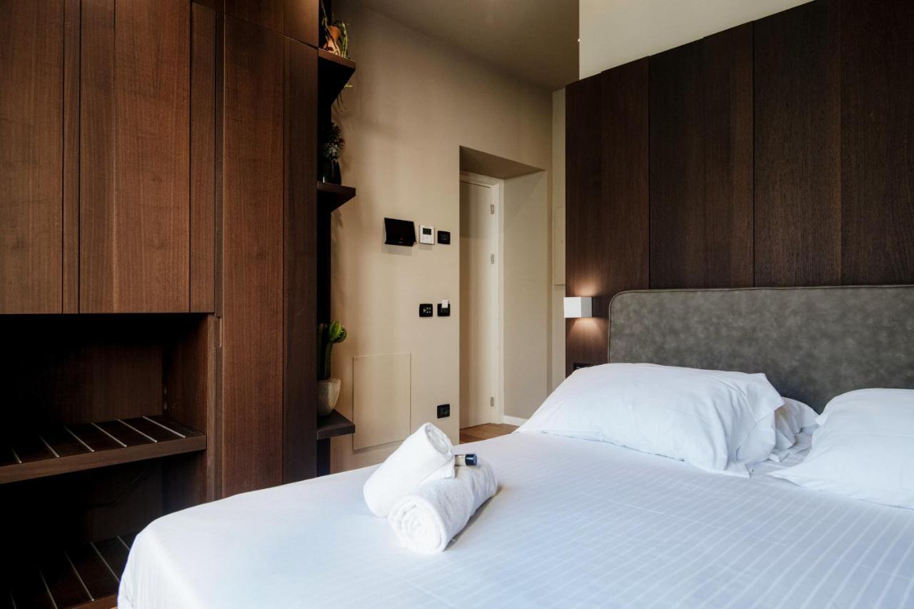 Ama 18 Rooms - The House Of Travelers- Como Buitenkant foto