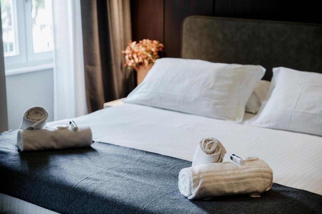 Ama 18 Rooms - The House Of Travelers- Como Buitenkant foto