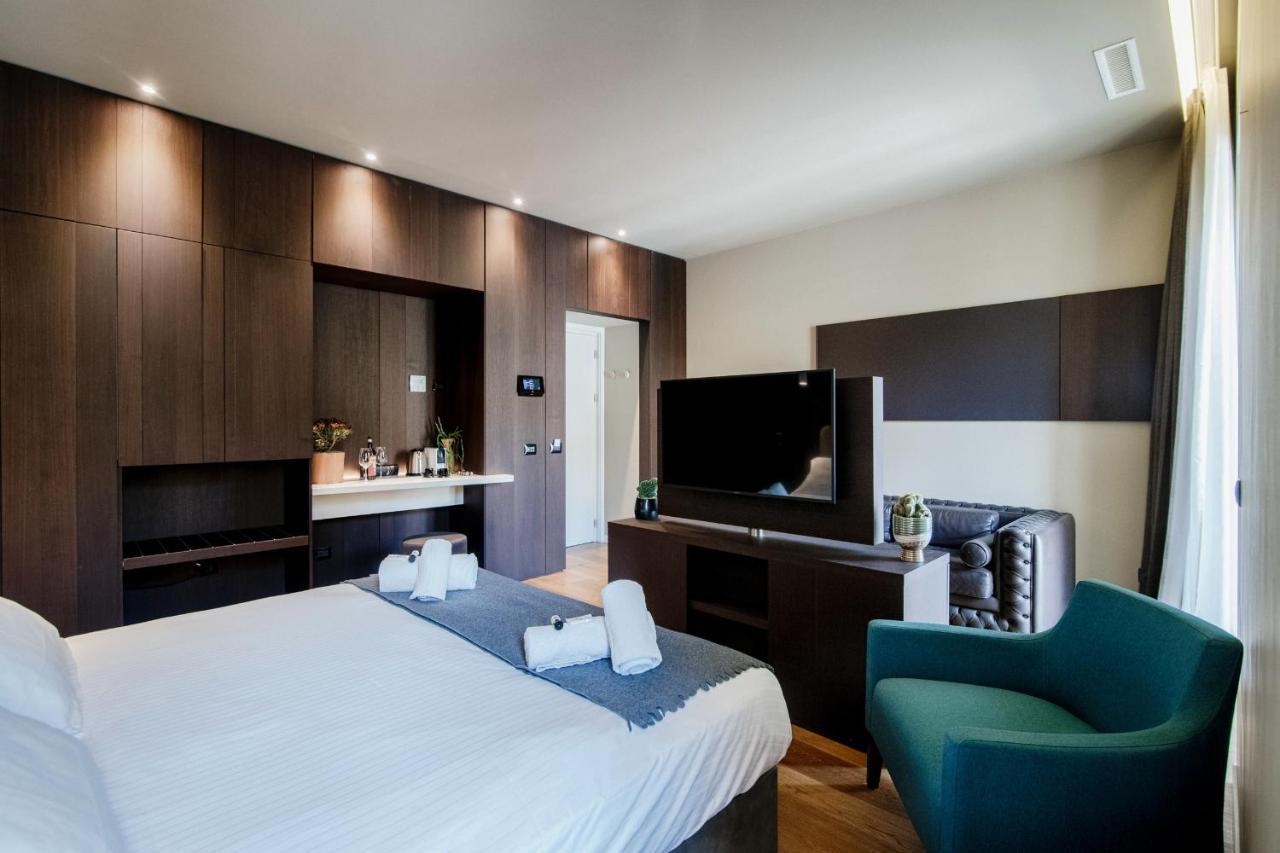 Ama 18 Rooms - The House Of Travelers- Como Buitenkant foto